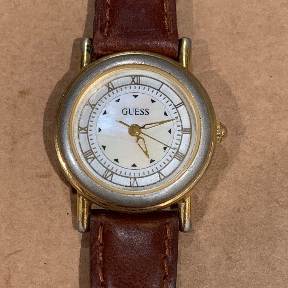 Guess Women’s Wristwatch